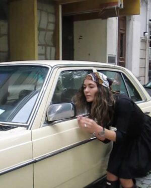 Sara Barradas Instagram - Está oficialmente aberta a época das galochas! ☔️
Ninguém gosta de tempestades, mas tempestades à parte… Eu gosto de um bom dia de chuva, e adoro o inverno!
Gosto da chuva, do cheiro a terra molhada, das lareiras, das roupas, das castanhas, das folhas caídas e do Natal que se anuncia.
Não sou a única, pois não?
Aqui ficam 13 fotos, porque hoje é dia 13.