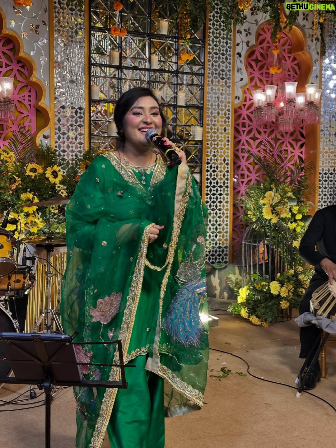 Sara Raza Khan - 1.2K Likes - Pure Bliss to Share my Music on Your Special Day 💕Clicks from Recent Sangeet Event Lahore!  #sararazakhan  Wearing my Most Favourite @saish_rimmsh 💚  #weddingseason #musica #musician #bliss
