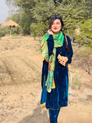 Sara Raza Khan Instagram - Pics from One Fine Sunny Afternoon of my Pyara Punjab 💛#punjabi #proudDesi