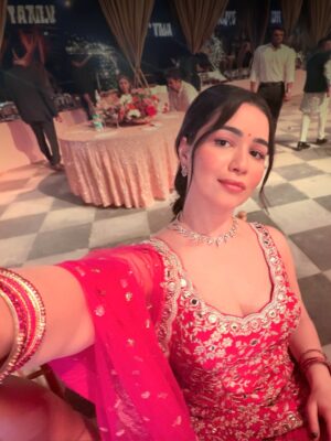 Sara Tendulkar Instagram - डार्लिंग 💘