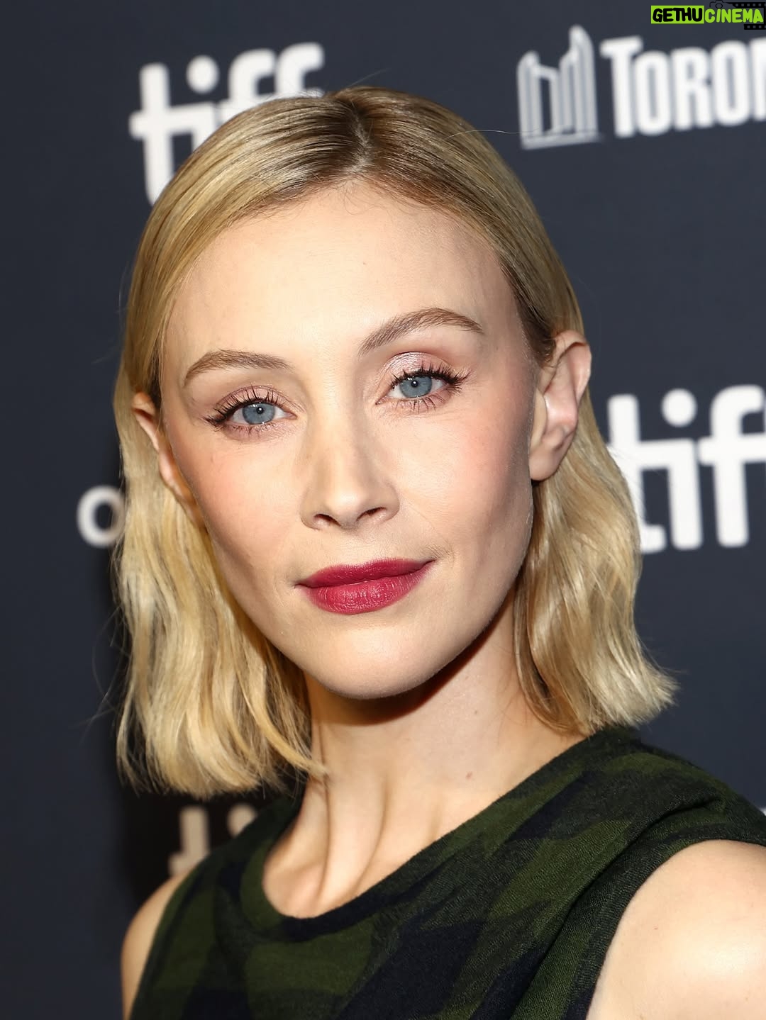 Sarah Gadon - 2.7K Likes - Thank you @tiff_net I can’t wait to share this show with the rest of the world Sept 25th #wayward @netflixca