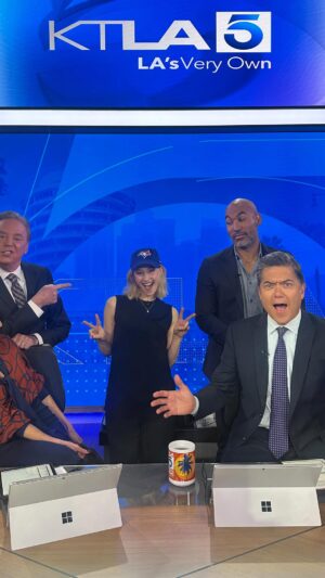 Sarah Gadon Instagram - Actress @sarahgadon of @netflix's "Wayward" surprised us with this spooky addition during her interview this morning!
How dare she do this on Game 6 of the World Series! 
Tap the link in bio for more.