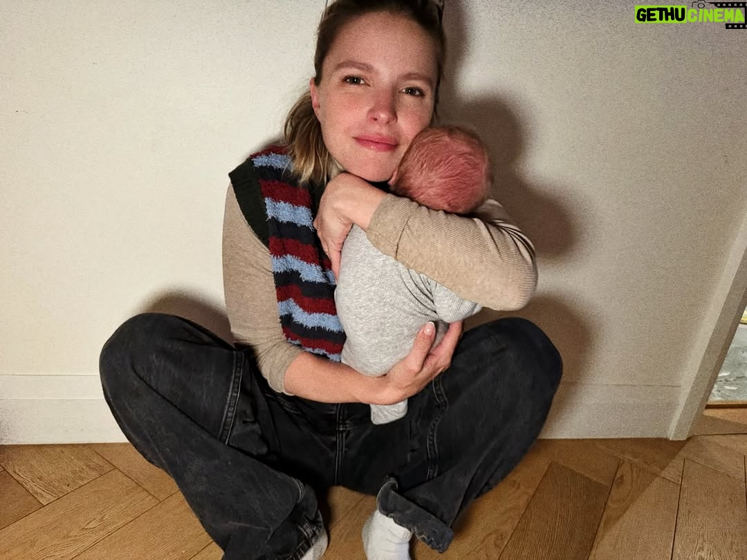Sarah-Jeanne Labrosse - 18.7K Likes - C’est tu ça les yeux dans graisse de bines.