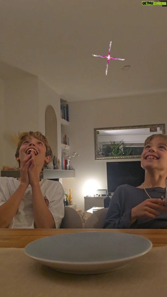 Sarah Machet - 12K Likes - Magie du soir ✨️

#kids #magical #happymood
