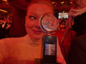 Sarah Snook Instagram - Wwwaaaah!! And Marg!! 👏🏼 @marghorwell So proud!!