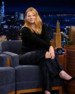 Sarah Snook Instagram - @sarah_snook is here to talk her new series All Her Fault tonight! #FallonTonight
📷 @toddowyoung