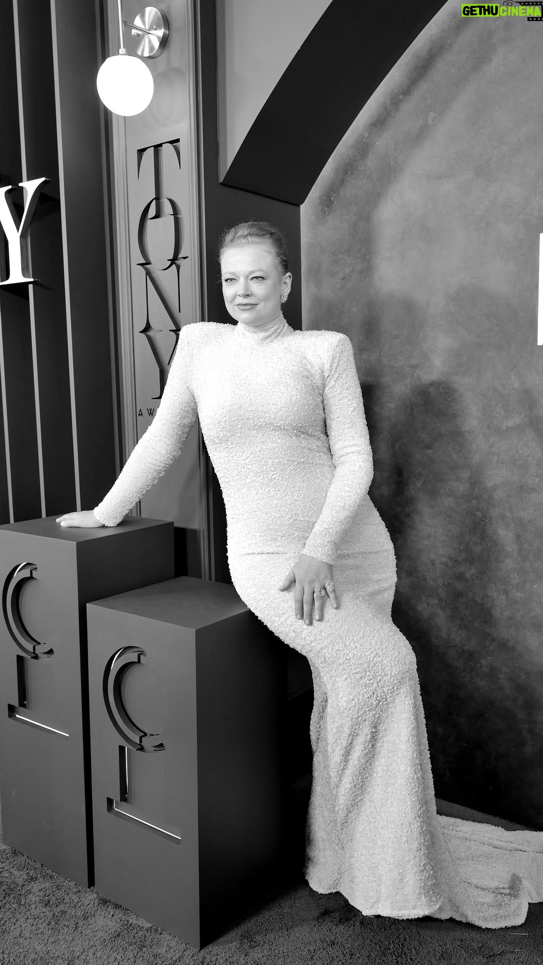 Sarah Snook - 23.1K Likes - The Tony Award winning @sarah_snook 👏👏👏👏
