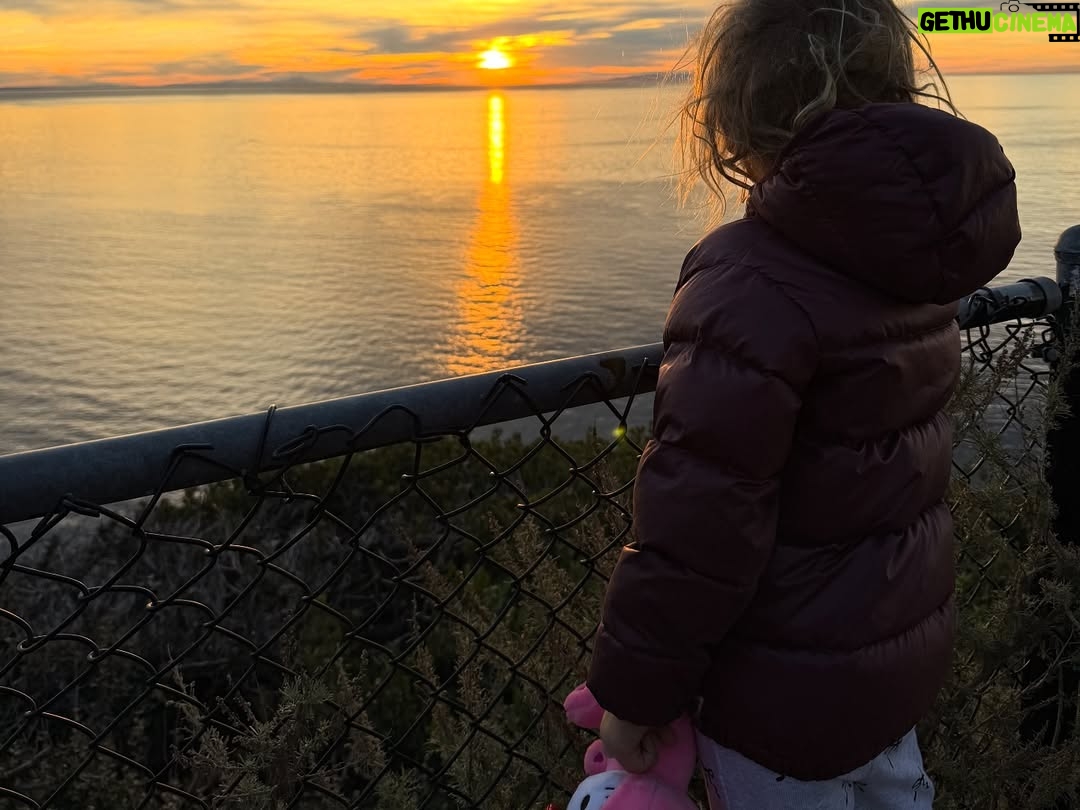 Sarah Wright - 9.2K Likes - Happy Birthday to @danielaruah !! We had so much good family time over the holiday and special time with nana and papa.. we made ginger bread houses, we watched sunrises, we had yummy food and we did a lot of hang time. We love you Aunt Dani!