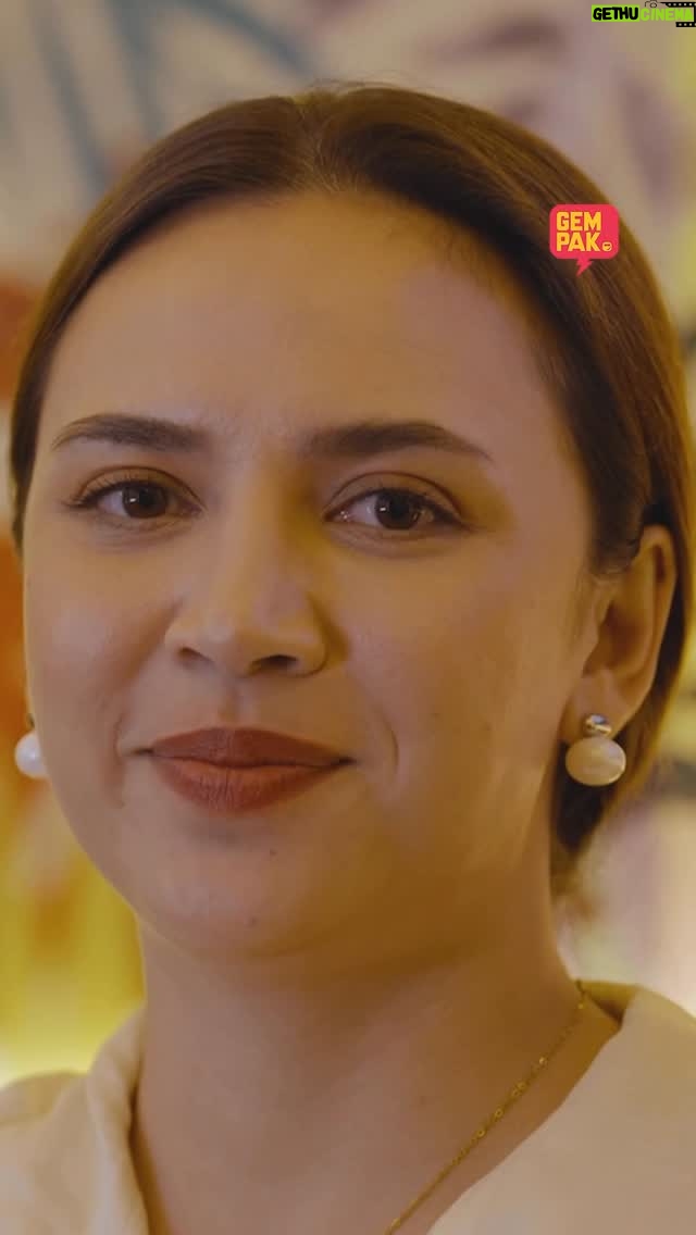 Sarimah Ibrahim - 21.5K Likes - Wowww tea apa pulak ni👀 

Kalau korang nak tahu full story, kena la tengok video penuh sekarang!

‘Tumpah Teh with Sarimah’ — 8 episod bersama 8 TETAMU ISTIMEWA yang penuh tawa, emosi, inspirasi & pendedahan, bermula 13 November 2025

🕗 Setiap Khamis, 8 malam
📺 Di semua platform Gempak!

#TumpahTehwithSarimah 
#GempakOriginalSeries