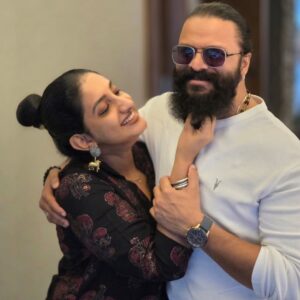 Saritha Jayasurya Instagram - From Thaadi Pappan to Shaji Pappan ❤️❤️❤️