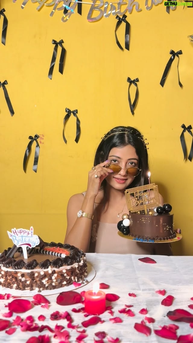 Sasmita Piyali Sahoo - 45.5K Likes - Crazy Me🤪😎..
#reel #birthdaygirl #celebration #love #cake #happy #actress #odiagirl #beautiful #instagram #sasmitapiyalisahoo