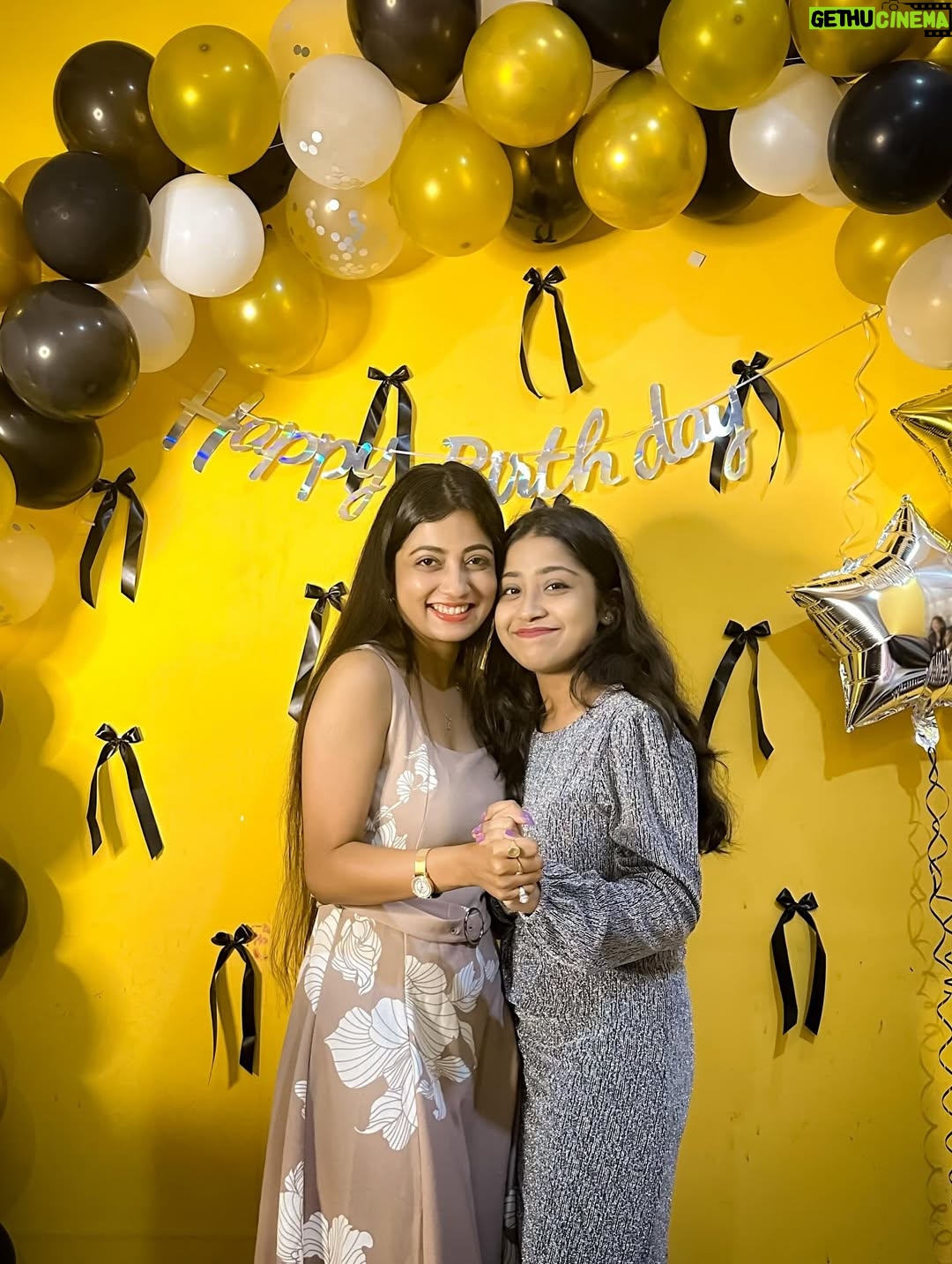 Sasmita Piyali Sahoo - 18.8K Likes - It is not how much we have, but how much we enjoy, that makes happiness🧿❤️..
.
.
#picofthday #family #purelove #happiness #special #feelings #smile #laugh #positivity #vibes #birthday #celebration #instagram #sasmitapiyalisahoo