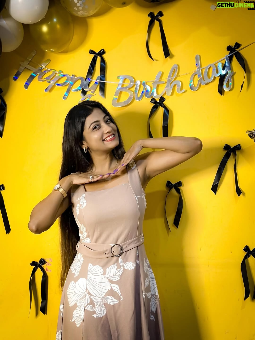 Sasmita Piyali Sahoo - 18.8K Likes - It is not how much we have, but how much we enjoy, that makes happiness🧿❤️..
.
.
#picofthday #family #purelove #happiness #special #feelings #smile #laugh #positivity #vibes #birthday #celebration #instagram #sasmitapiyalisahoo