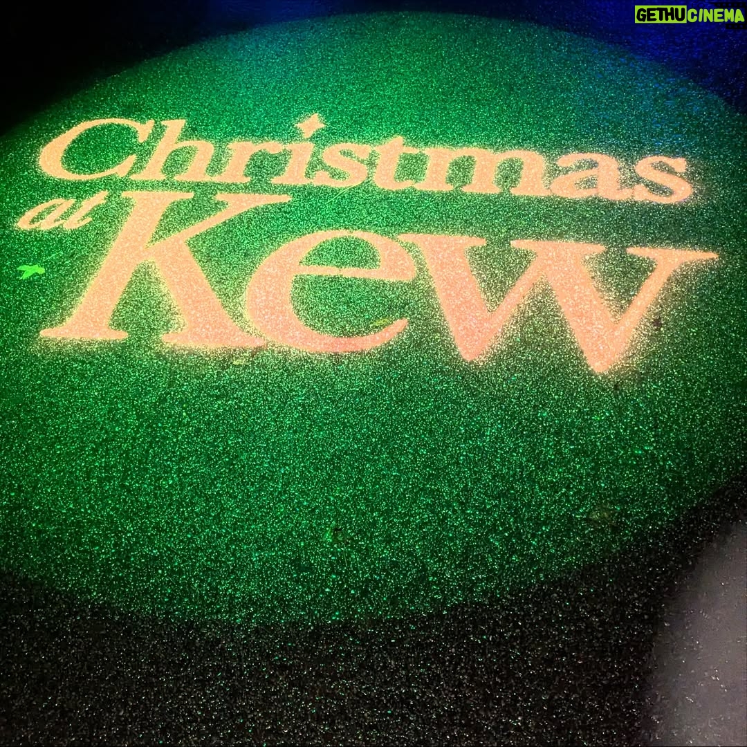 Seema Jaswal - 6.4K Likes - Christmas at Kew with you 🫶🏽

Thank you for the most beautiful evening and she even got to meet Santa! Guarantees at least one week of good behaviour 🎅🏼

#christmasatkew 
#ad-pressevent