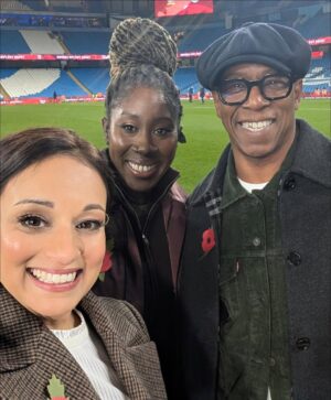 Seema Jaswal Instagram - Presented the @lionesses first match after an unforgettable Summer with these two legends @wrightyofficial and @neetz2 💛

1. THE Euro 2025 trophy 🏆 
2. Nice snap live on air 📷 
3. Bouncing 🕺🏽 
4. Selfie 🤳 
5. Hello 👋🏽 
6. Microphone ready 🎤 
7. Middle of the park ⚽️ 
8. @lkbennettlondon head to toe 🫶🏽
9. We all@got the Chelsea boots memo! 🥾 
10. Just before the sprinklers got us! 🚿
