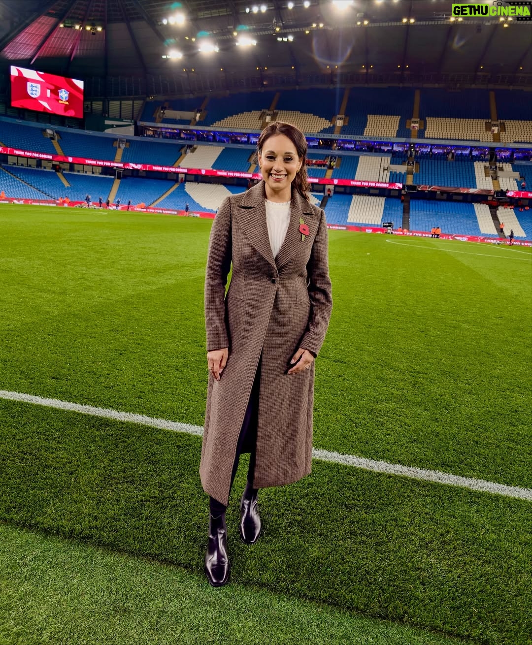 Seema Jaswal - 5.9K Likes - Presented the @lionesses first match after an unforgettable Summer with these two legends @wrightyofficial and @neetz2 💛

1. THE Euro 2025 trophy 🏆 
2. Nice snap live on air 📷 
3. Bouncing 🕺🏽 
4. Selfie 🤳 
5. Hello 👋🏽 
6. Microphone ready 🎤 
7. Middle of the park ⚽️ 
8. @lkbennettlondon head to toe 🫶🏽
9. We all@got the Chelsea boots memo! 🥾 
10. Just before the sprinklers got us! 🚿