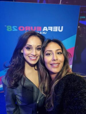 Seema Jaswal Instagram - What an honour to host the official @uefaeuro 2028 launch in the heart of Piccadilly Circus—one of the world’s most iconic stages!

The challenge? Hitting the exact reveal time of 20:28… live, with nothing but a digital clock. Pure live presenting pressure and moments like this are exactly why I love what I do.

Sharing the stage with true football legends @themichaelowen @no1shaygiven Ashley Williams and John Collins made the night even more special. 
Brilliant voices, brilliant energy.

Huge thanks to the incredible UEFA team for trusting me with such a landmark moment. Launching UEFA EURO 2028 on home soil is something I’ll never forget and this tournament is going to be unforgettable. 💛⚽️

Suit by @lkbennettlondon ✨
See you in 2028… 👀

👇 Which host city are you most excited for?

#EURO2028 #UEFAEURO2028 #UEFA #Football #LiveBroadcast