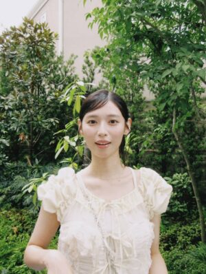 Sei Shiraishi Instagram - 本日、わたくしごとですが27歳になりました!
子供の頃に思い描いていた27歳はもっと立派な大人でしたが、無理に背伸びせずに自分らしく、でもしっかり成長していけるように頑張ります!
これからも宜しくお願いします🫶