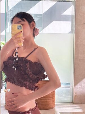 Seo Yu-na Instagram - _ 겨울이와 셋이 함께 떠난 Bali , ❄️
모든 순간 순간이 행복했던 🧸🤍 
🎂🍹👶🏻🍌🥩🦎🙉🐶🥗🫂🤎