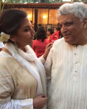 Shabana Azmi Instagram - To be able to look at each other with such tenderness after 41 years of marriage says it all ..Happy Anniversary Jadu