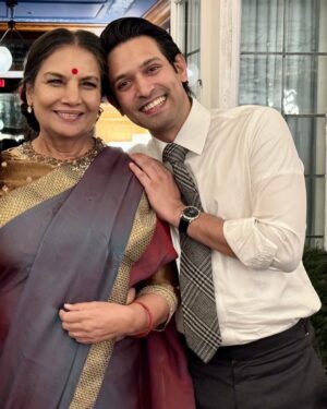 Shabana Azmi Instagram - Such a lovely moment with #Vikrant Massey captured turned up on my phone