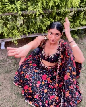 Shahneel Gill Instagram - Romanticizing life ft. @shashagabaofficial