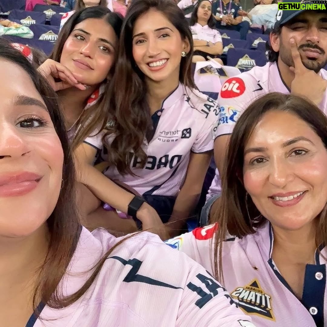 Shahneel Gill - 193.3K Likes - More than just a game last night 💜🎗️

#IPL2025 #GT