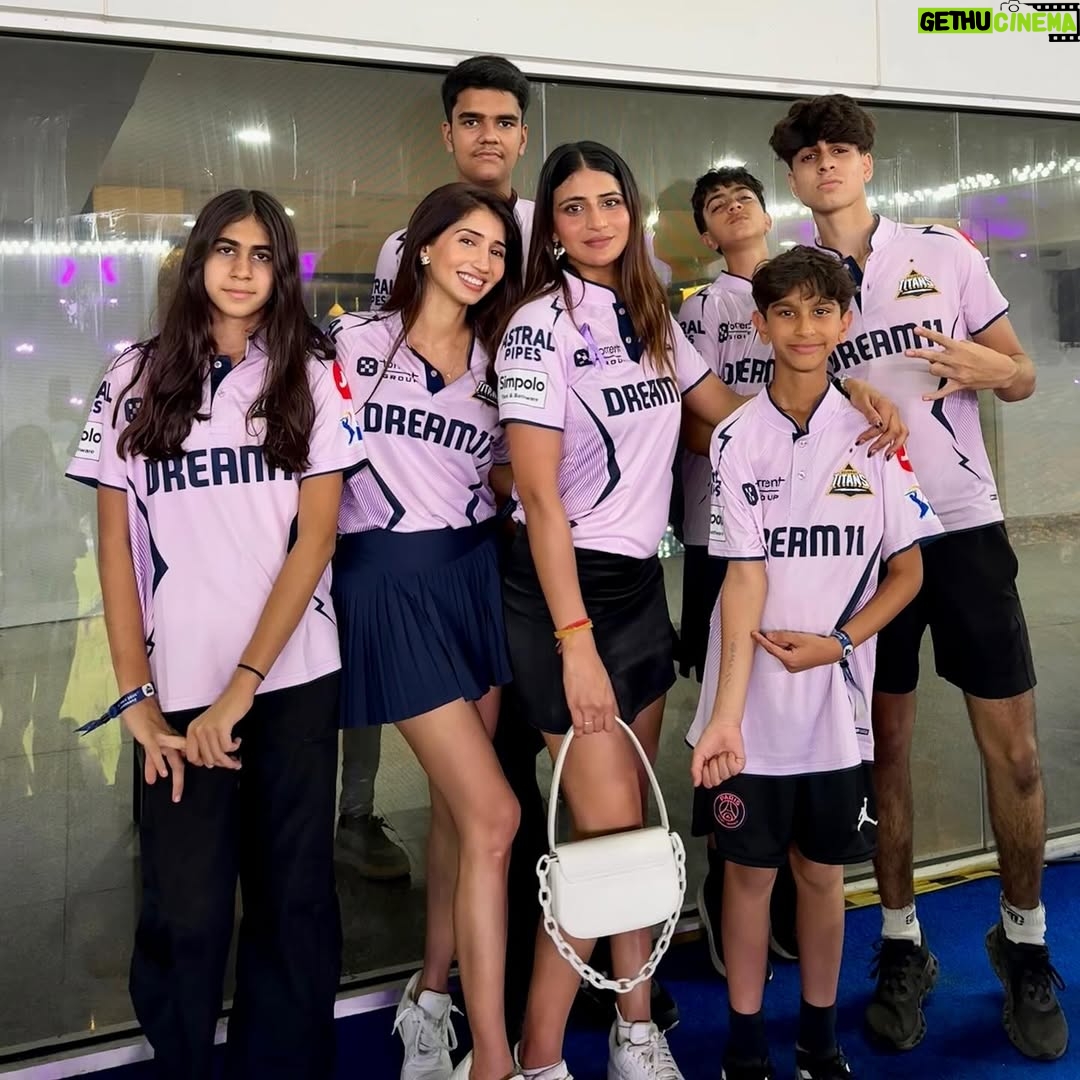 Shahneel Gill - 193.3K Likes - More than just a game last night 💜🎗️

#IPL2025 #GT
