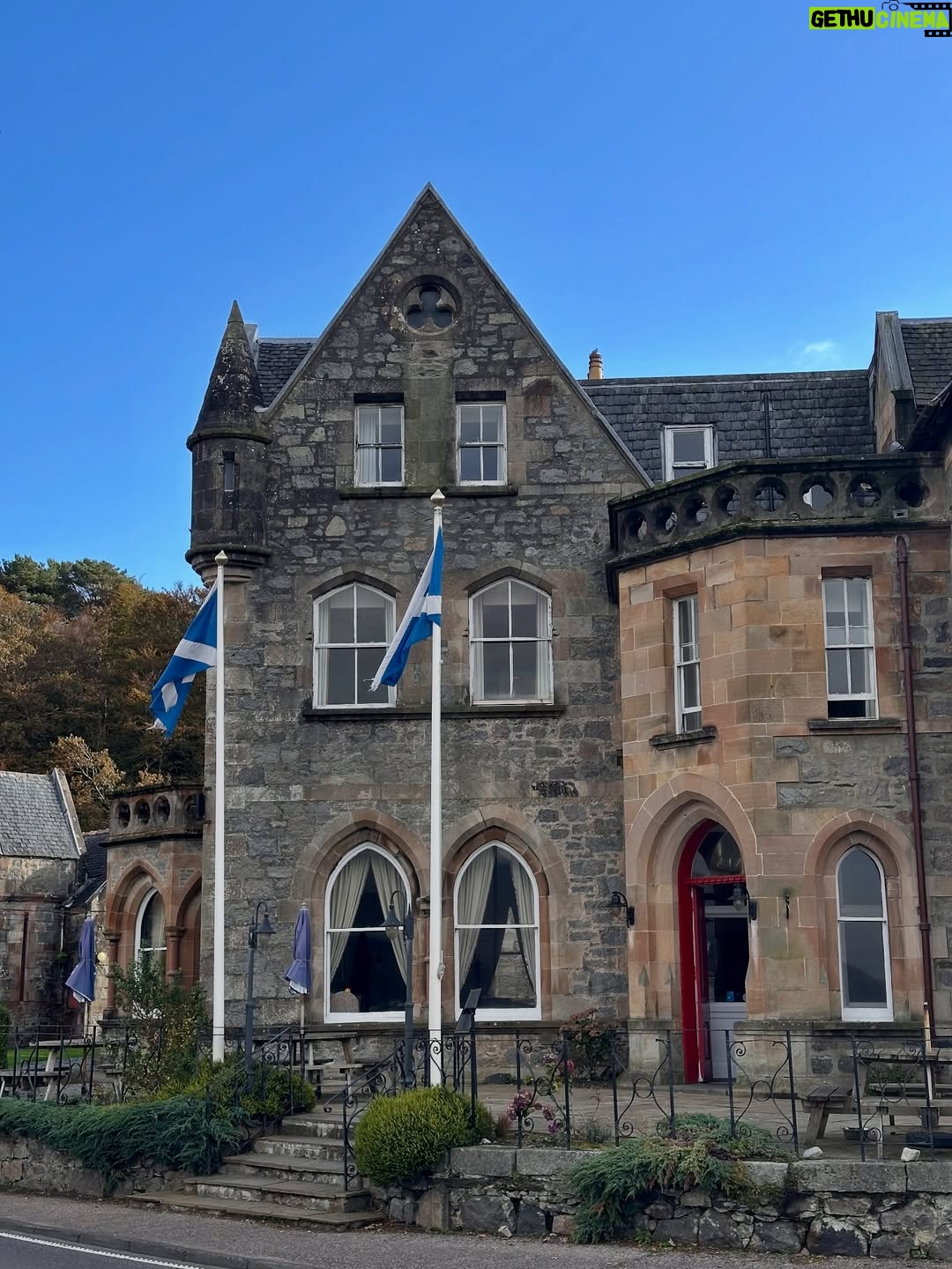 Shannon Elizabeth - 10.9K Likes - Traveling through #Scotland & it's absolutely STUNNING! What a beautiful country!! 

Drove through Glencoe, Fort Williams & now in Fort Augustus looking for the Loch Ness monster. 🦕

Where shall I go today?? Time will tell. ✨

#travel #explorer #exploring #visitscotland