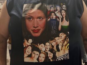 Shannon Elizabeth Instagram - Some of the best bits from @comicconscotland... 

So great seeing @rosariodawson among so many other greats!! 

#scotland #comicconscotland #shannonelizabeth #rosariodawson