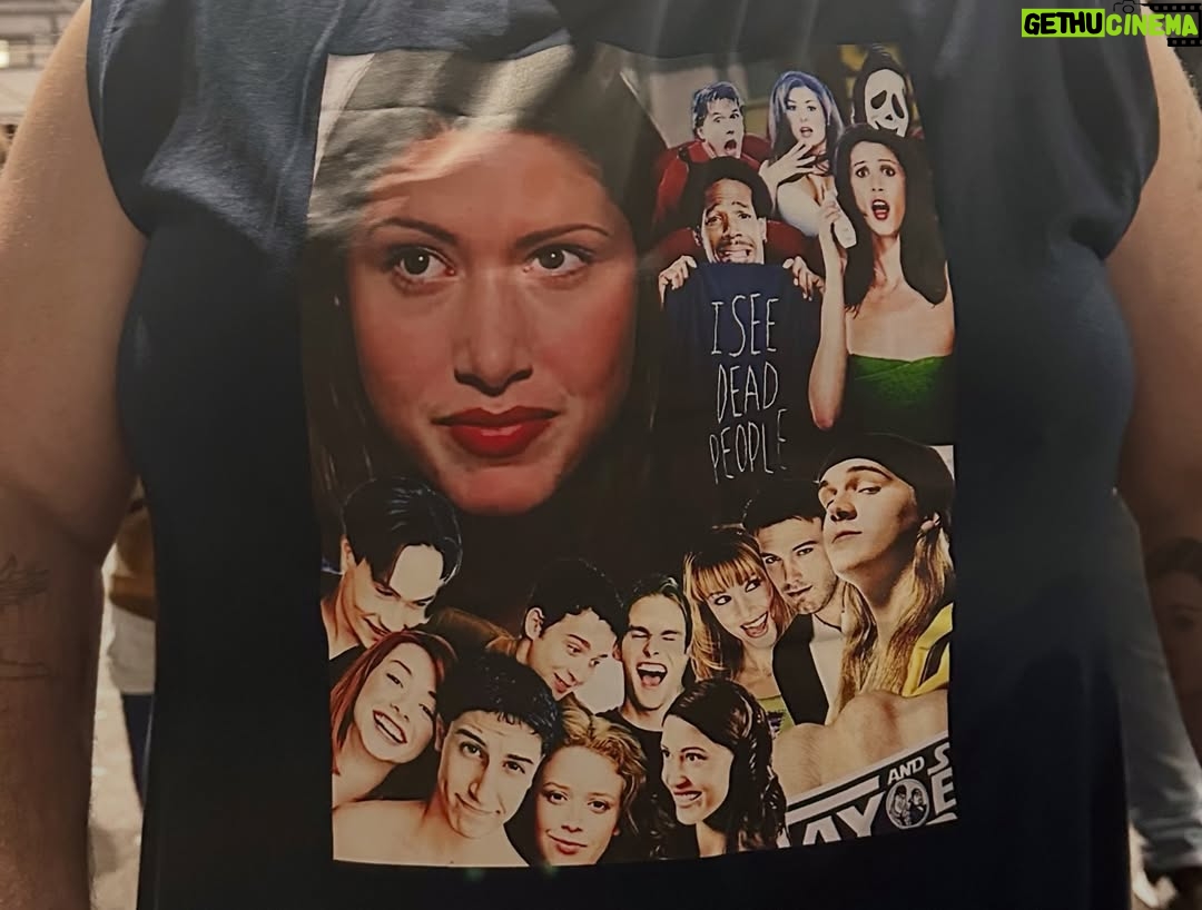 Shannon Elizabeth - 4.9K Likes - Some of the best bits from @comicconscotland... 

So great seeing @rosariodawson among so many other greats!! 

#scotland #comicconscotland #shannonelizabeth #rosariodawson