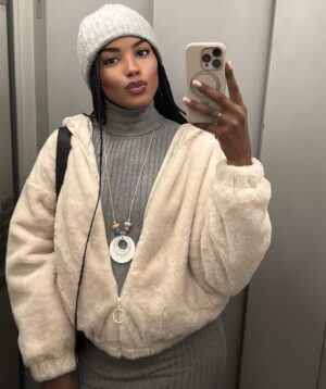 Sharam Diniz Instagram - Not perfect but always genuine. 🩶