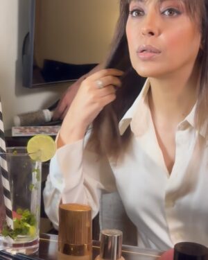 Shazia Naz Instagram - Main character energy almost activated … BTS chaos, glam, and lowkey slay!
PS : Reel dropping tonight, watch this space 👀
#Shazianazkhan #maincharacterenergy #behindthescene #watchthisspace #styletrends #slaytheday #jazzmerisuperpower