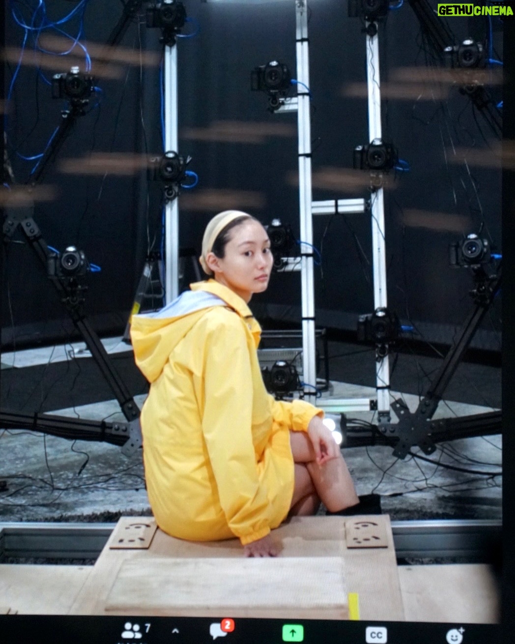 Shioli Kutsuna - 33.2K Likes - 3 year journey with @hideo_kojima &
@kojipro2015_official family. 秀夫監督の世界に参加できて、幸せです。有難うございます🥹 

#DEATHSTRANDING 2 ON THE BEACH out now🎮💝 みなさんゲームの中で会いましょ〜〜🐨🤰☔️🌈