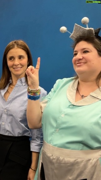 Shiri Appleby - 3.5K Likes - I met the loveliest Roswell fan at a Xena: Warrior Princess convention. Turns out, I’ve forgotten most of what I did on that show, and most of 1999 in general. If you’d like to watch me stumble my way through the day, it’s all on my YouTube. Link in bio.