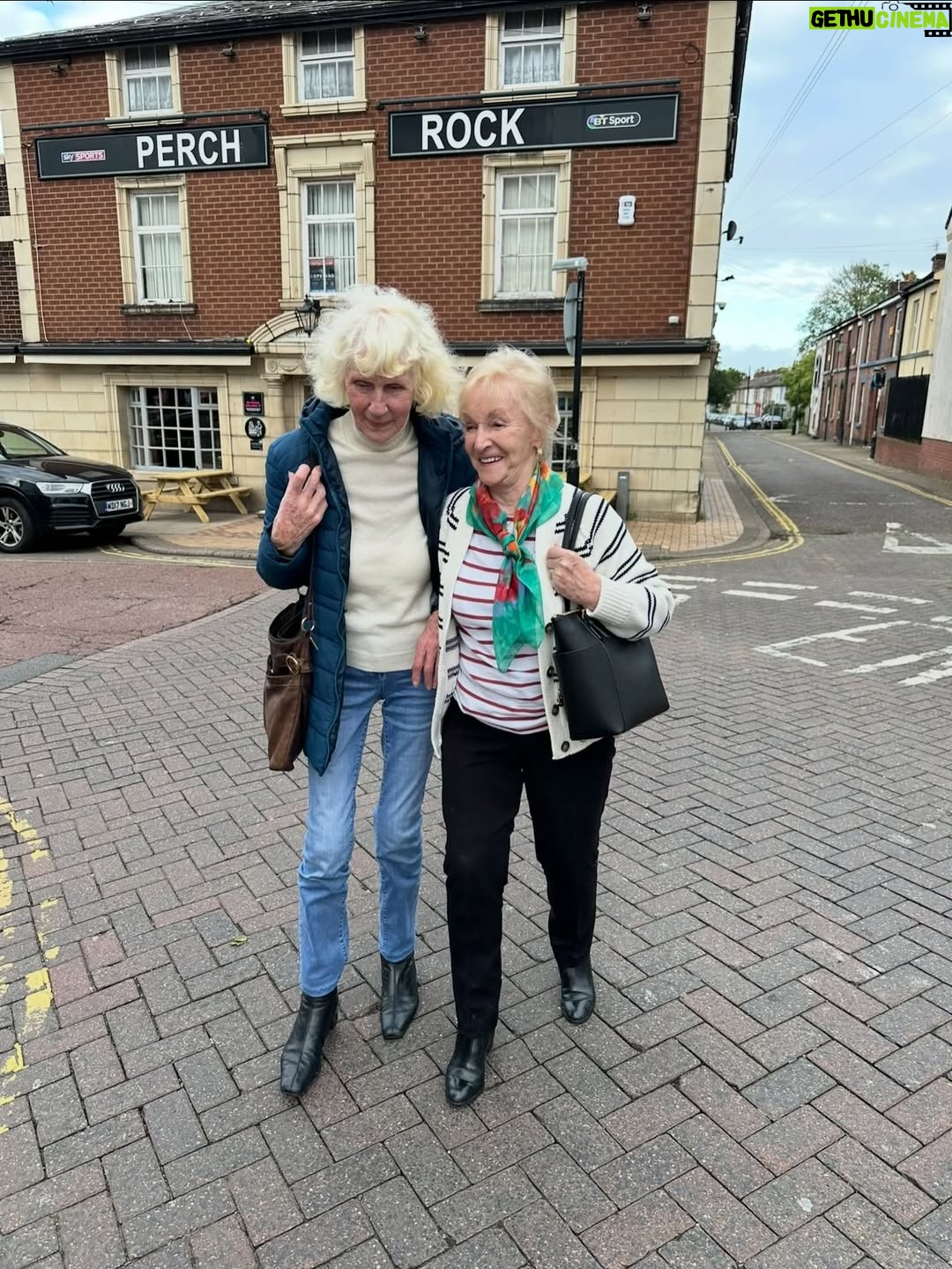 Shirley Ballas - 13K Likes - My dearest Auntie Mavis … where do I begin ❤️ How I’ll miss you so very much. I’ll miss all your sayings of “you’re right love”, “do you know what I mean like love”, “yeah I know” and I’d say “no you don’t know Mavis”. That one was my favourite. 

Mavis was always there for me and my family, she had been like a second mum to me. Mum and I are sad you’re not here with us any more, Mavis. We will treasure the memories. Mum has many that’s for sure. Her best friend of over 65 years.

The bond between Mavis and my mother was absolutely unbreakable. We will miss every minute of every second not chatting with you, talking with you and you making us laugh with all your antics. May you rest in peace now with your beautiful daughter Helen and your wonderful husband. We will celebrate you often, talk about you often, laugh often with all the things that you and my mum got up to. I truly thought that you would live forever, Mavis. 

Thank you for always being there for me through the ups, through the downs and through all the parts of my life. Thank you for tuning into @bbcstrictly and then switching off after you’d seen my dress. That always made me smile. 

I’ll treasure every single memory I ever had with you. Rest in peace beautiful Mavis. Hugs and  love, Shirley and Audrey. X