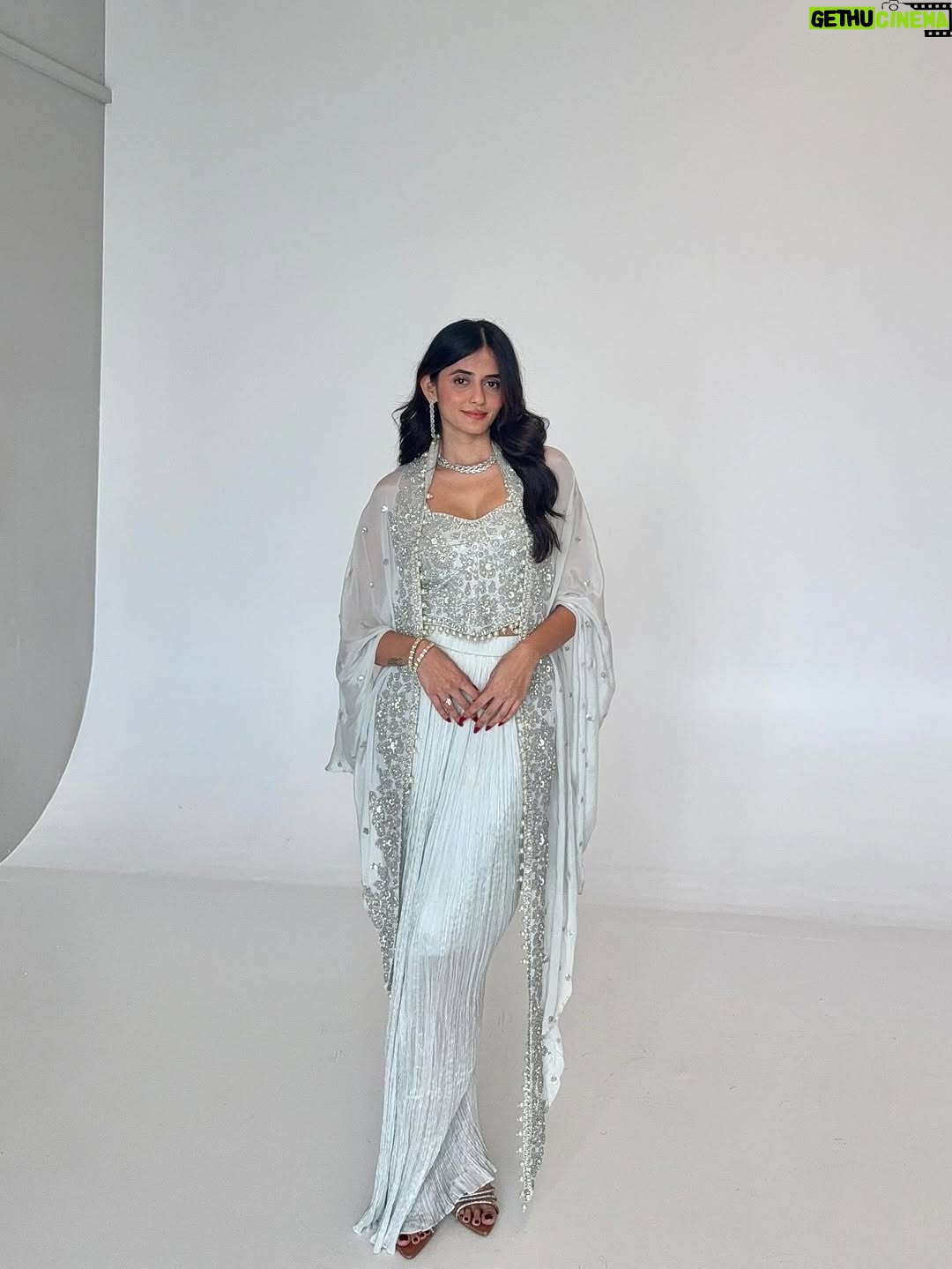 Shivvani Paatil - 5.4K Likes - The season of festivities has begun and I can’t wait to get into all my Indian outfits for this year! ✨ Some of my favorites from this past year 🤍

1 - @seemagujraldesign 
2 - @saakshakinni 
3 - @kalkifashion 
4 - @seemagujraldesign 
5 - @arpitamehtaofficial 
6 - @kalkifashion 
7 - @shopmulmul 
8 - @archanajaju.in 
9 - @shopmulmul 
10 - @jjvalaya 
11 - @shopmulmul 
12 - @arpitamehtaofficial 
13 - @vikramphadnis 
14 - @houseofcb 
15 - @onaya_official