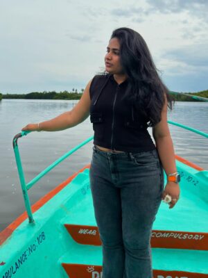 Shruthi Selvam Instagram - Which one? 1,2,3 or 4? 💃 #pondicherry ♥️
.
#shruthiselvam