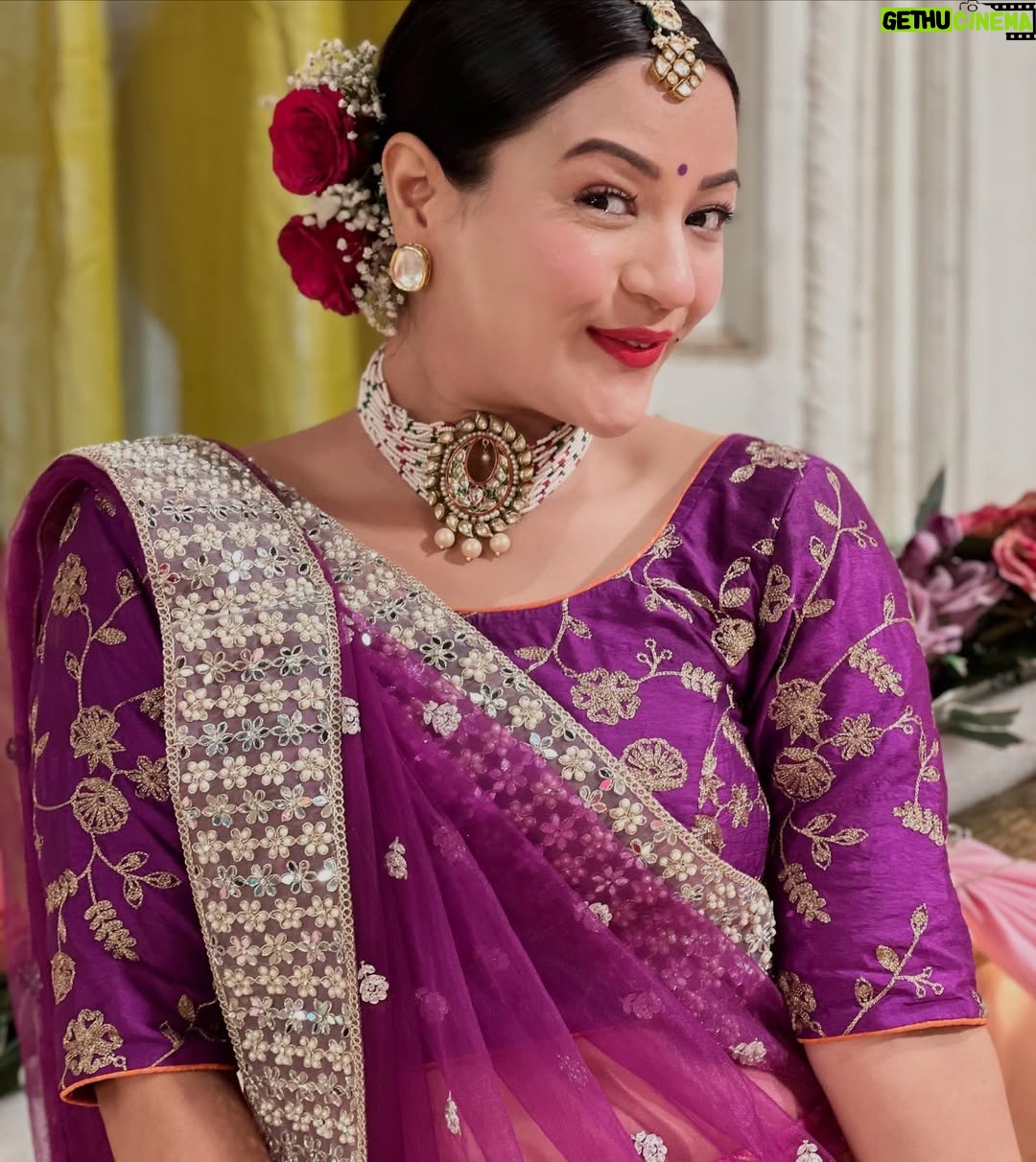 Shruti Rawat - 11.3K Likes - Kya Haseena Man Jayegi? 🤔
Jane ke liye dikhiye Yeh Rishta Kya Kehlata hai.. 9 30pm @starplus @directorskutproduction #yehrishtakyakehlatahai #yrkkh