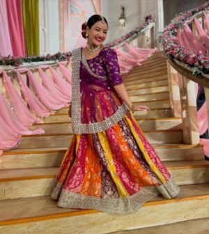 Shruti Rawat Instagram - Kya Haseena Man Jayegi? š¤
Jane ke liye dikhiye Yeh Rishta Kya Kehlata hai.. 9 30pm @starplus @directorskutproduction #yehrishtakyakehlatahai #yrkkh