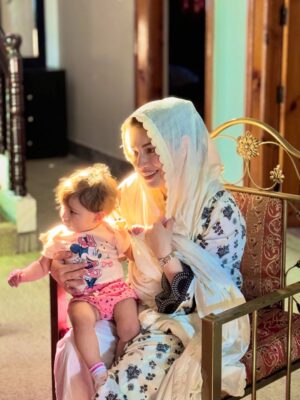Sidra Batool Instagram - Har dua ka phool — meri betiyan 🌷

Tagging all the GIRLS moms out there. This is for “US” 🤍. When people say ‘hayee apki 3 betiyan hain, Allah larka bhi de. I just smile. Because my daughters are not “LESS’” they are my strength, my light, my rehmat and the most beautiful gift Allah has written for me 🌸✨ And next time someone says ‘sirf betiyan hain’ remember, Allah chose your home to pour this blessing. Don’t feel sad or angry… your house is already full of rehmat and noor 🤍

Can you guess the last pic? 

#mashallah #DaughtersAreBlessings #LittleQueens #GiftOfAllah #DaddyLittleGirl #MamaLove #HomeIsWhereDaughterIs #BundleOfJoy