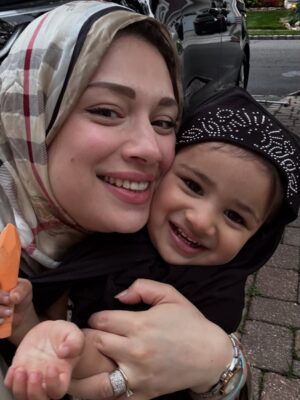 Sidra Batool Instagram - Har dua ka phool — meri betiyan 🌷

Tagging all the GIRLS moms out there. This is for “US” 🤍. When people say ‘hayee apki 3 betiyan hain, Allah larka bhi de. I just smile. Because my daughters are not “LESS’” they are my strength, my light, my rehmat and the most beautiful gift Allah has written for me 🌸✨ And next time someone says ‘sirf betiyan hain’ remember, Allah chose your home to pour this blessing. Don’t feel sad or angry… your house is already full of rehmat and noor 🤍

Can you guess the last pic? 

#mashallah #DaughtersAreBlessings #LittleQueens #GiftOfAllah #DaddyLittleGirl #MamaLove #HomeIsWhereDaughterIs #BundleOfJoy