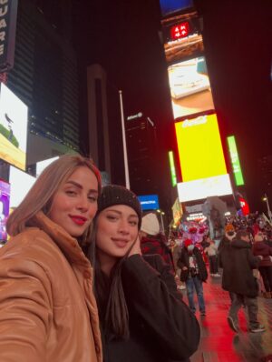 Sidra Batool Instagram - I got my new heart ❤️ @sidrabatoolo