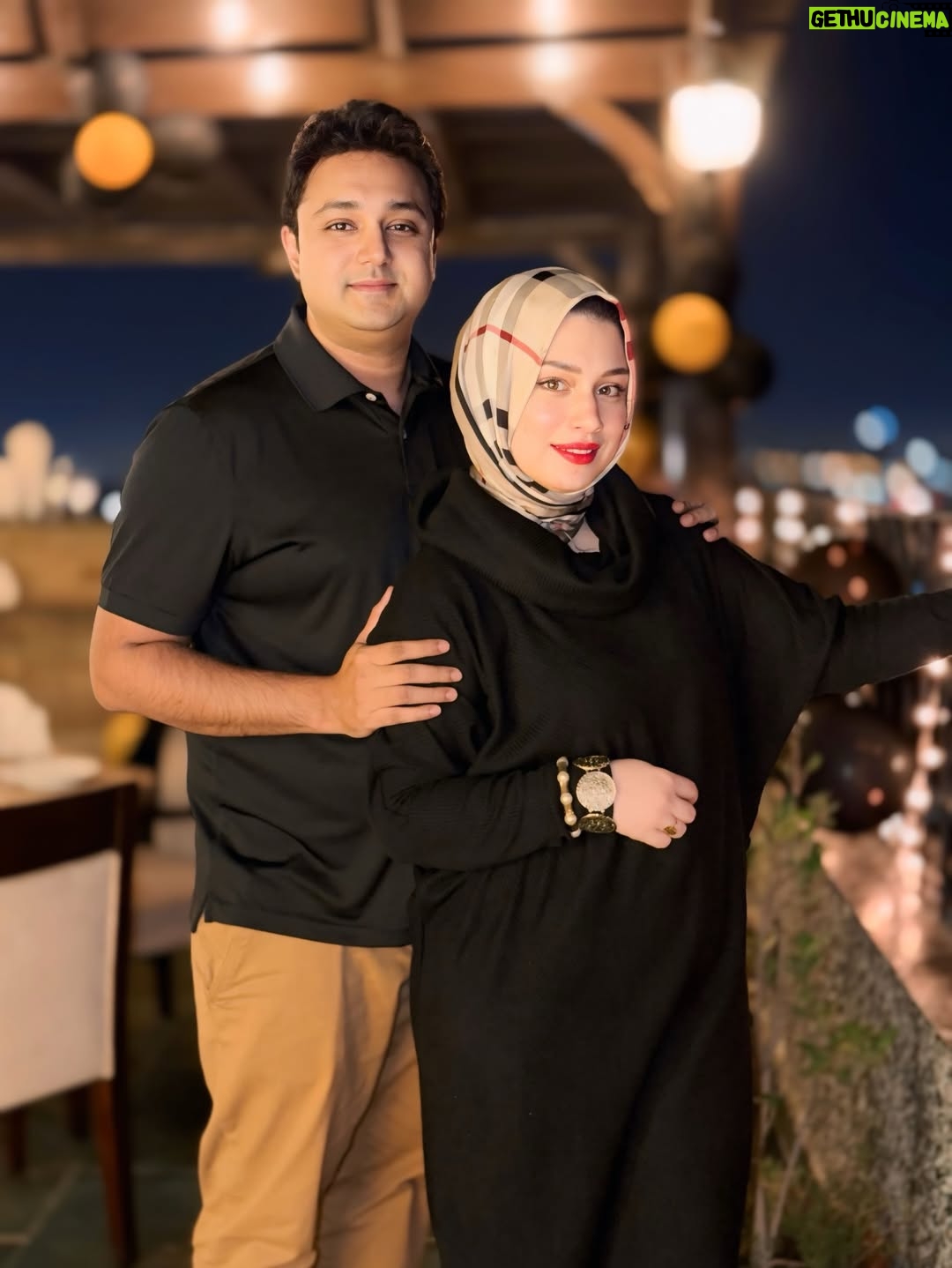 Sidra Batool - 12.9K Likes - This year I chose peace — keeping all I need, releasing the rest. Growing, glowing, and trusting Allah’s timing 🤍

Photo courtesy @nimrakhan_official 📸