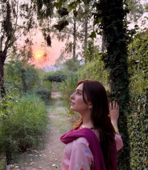 Sidra Niazi Instagram - #jinnkishadiunkishadi ♥️