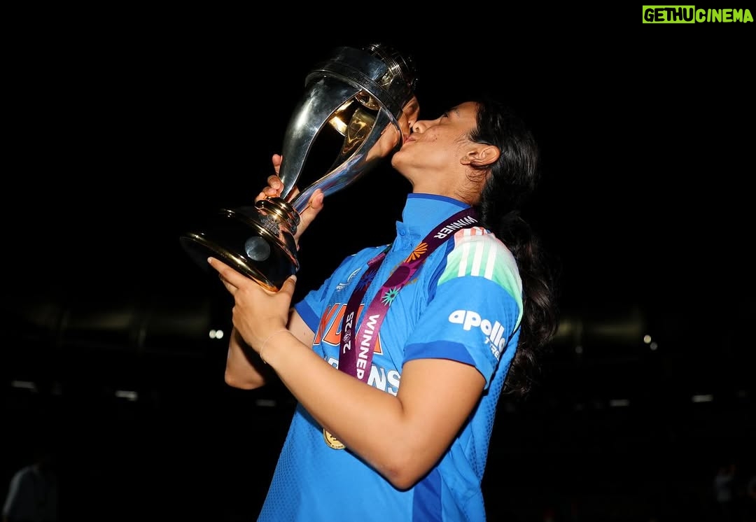 Smriti Mandhana - 3.8 Million Likes - 🫶🫶🫶🫶