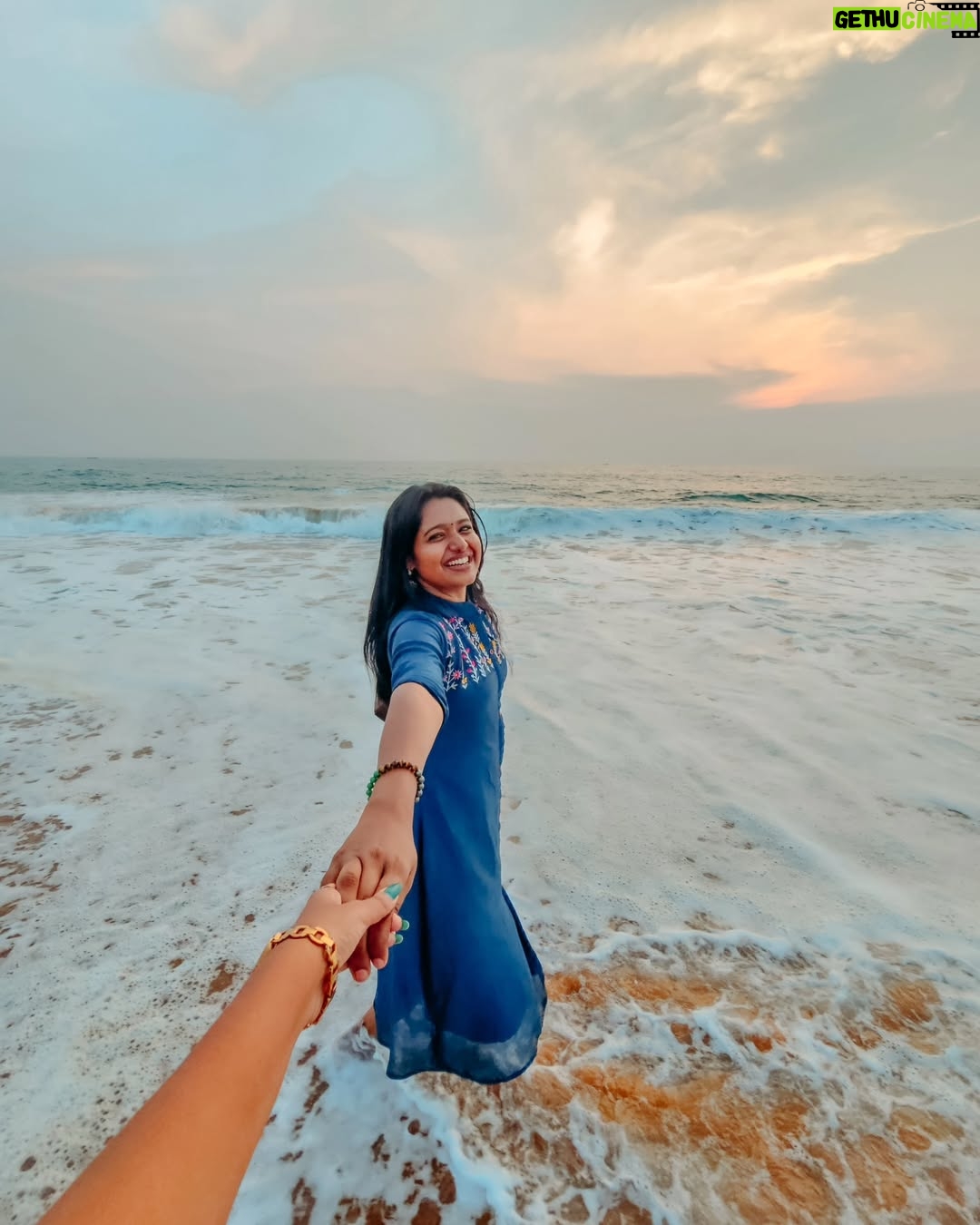 Snisha Chandran - 16.8K Likes - 💞 ഒരു തെമ്മാടി കൂട്ടിനുണ്ടേ 💞😌....... 🧿✨
.
.
.
#friendship #friends #bestfriends 
#girlfriend #instagood