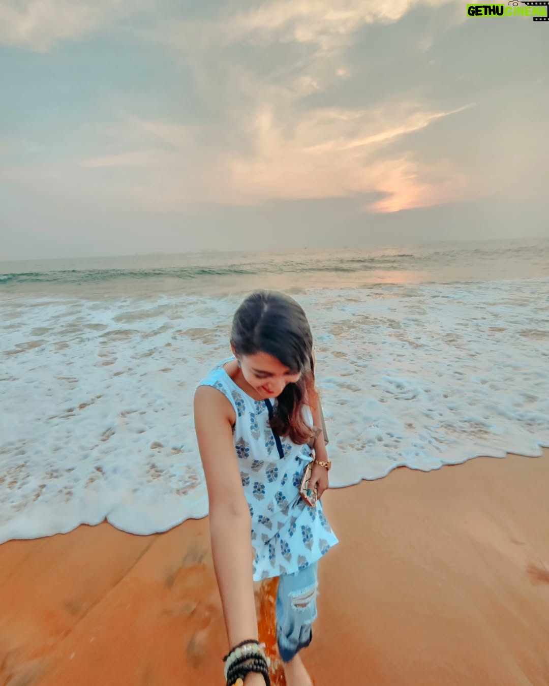 Snisha Chandran - 16.8K Likes - 💞 ഒരു തെമ്മാടി കൂട്ടിനുണ്ടേ 💞😌....... 🧿✨
.
.
.
#friendship #friends #bestfriends 
#girlfriend #instagood