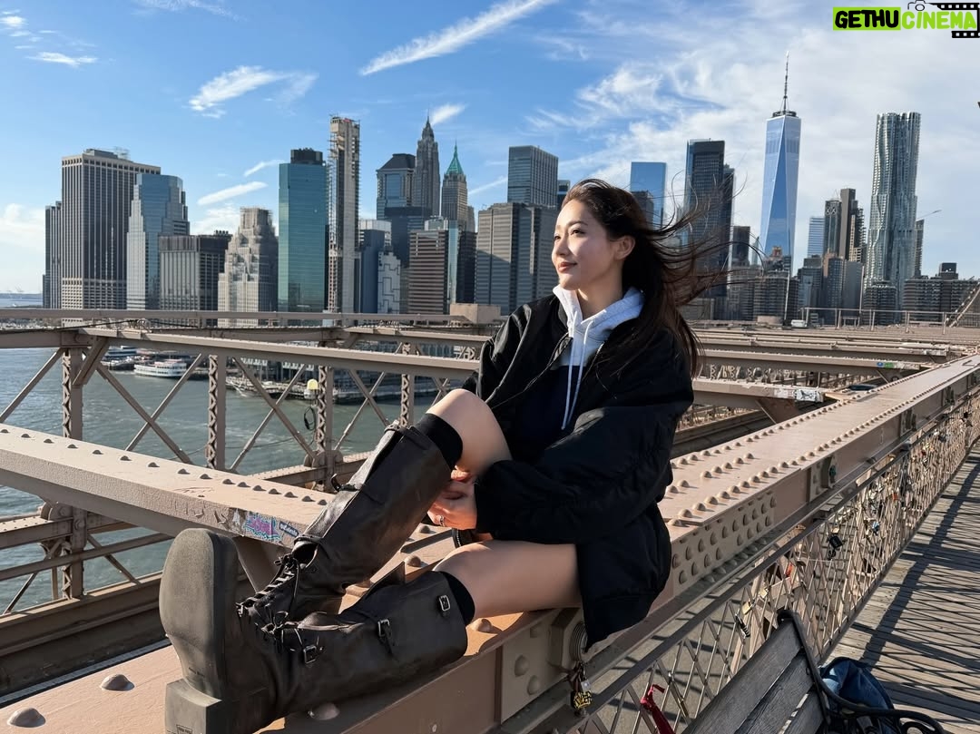 Sofiee Ng Hoi-Yan - 18.3K Likes - 2025, 2015, 2013, 2012, 2011

It’s the climb.