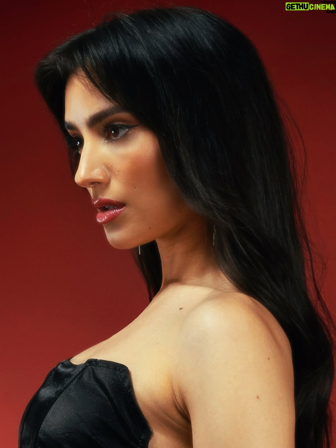 Sol Rodriguez - 13.5K Likes - 🖤♥️